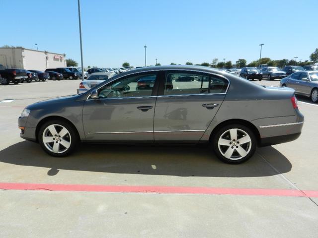 2008 Volkswagen Passat 4x4 LTZ