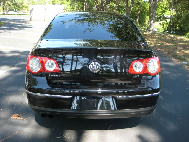 2008 Volkswagen Passat LS Flex Fuel 4x4 This Is One Of Our Best Bargains