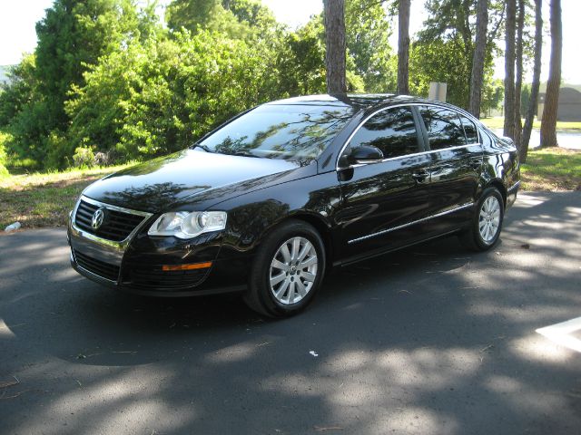 2008 Volkswagen Passat LS Flex Fuel 4x4 This Is One Of Our Best Bargains