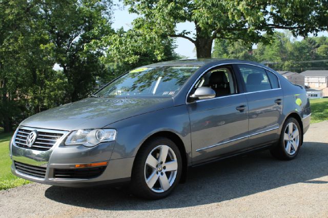 2008 Volkswagen Passat 4x4 LTZ