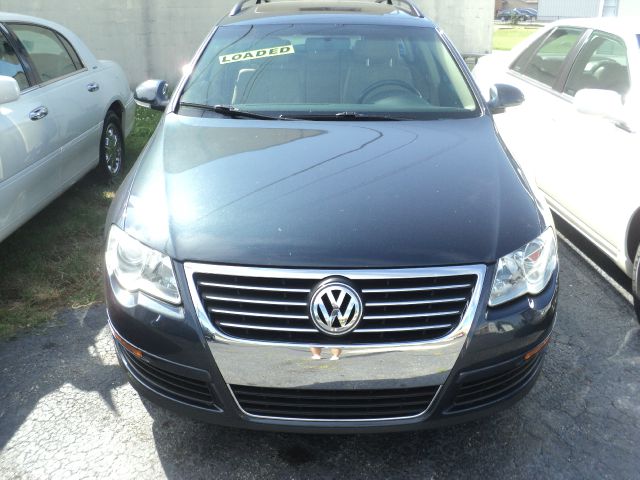 2008 Volkswagen Passat 4x4 LTZ