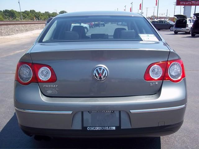 2008 Volkswagen Passat Unknown