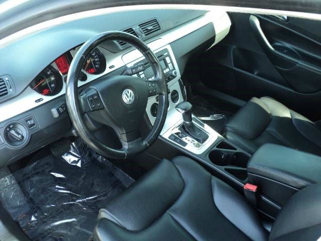 2008 Volkswagen Passat 4x4 LTZ