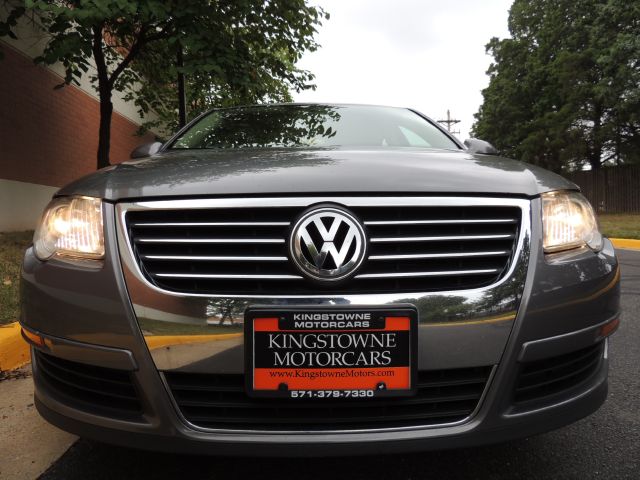 2008 Volkswagen Passat 4x4 LTZ