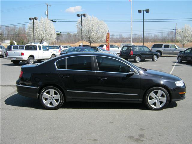 2008 Volkswagen Passat D/L