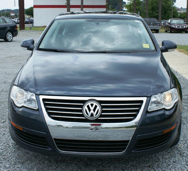 2008 Volkswagen Passat 4x4 LTZ