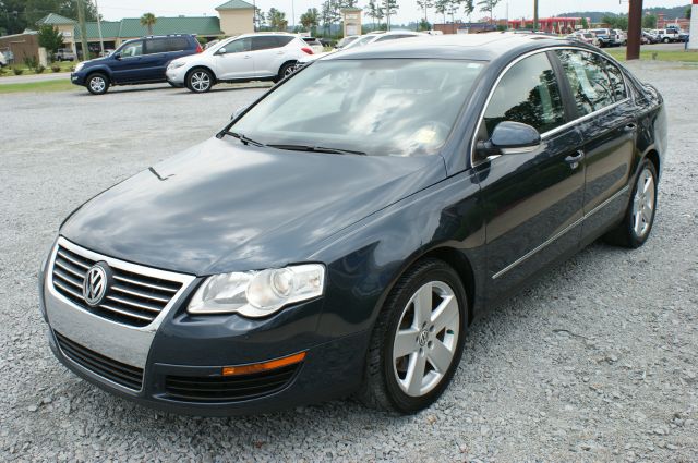 2008 Volkswagen Passat 4x4 LTZ