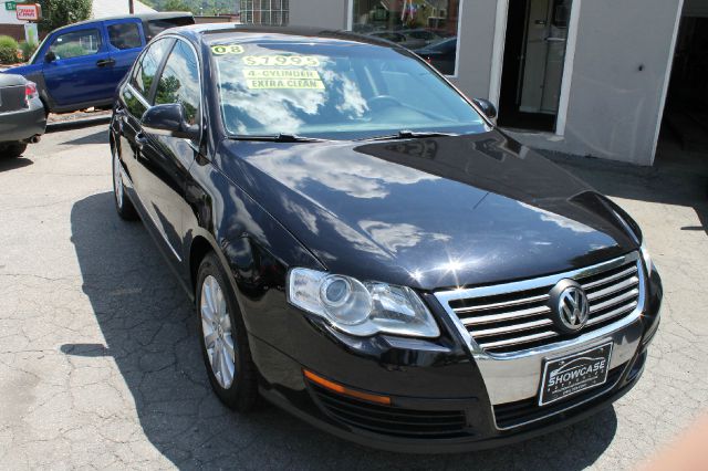 2008 Volkswagen Passat Series 4