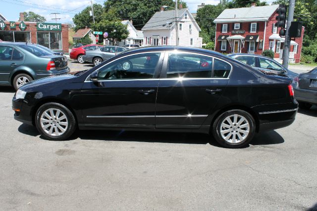 2008 Volkswagen Passat Series 4