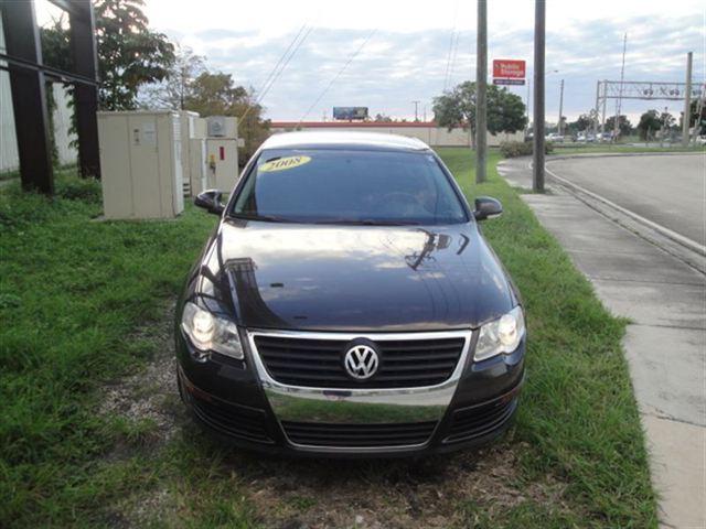 2008 Volkswagen Passat 4dr LX Auto 4WD 4x4 SUV