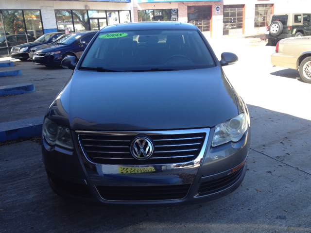 2008 Volkswagen Passat 4x4 LTZ