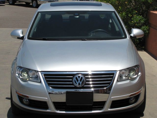 2008 Volkswagen Passat LT 4WD