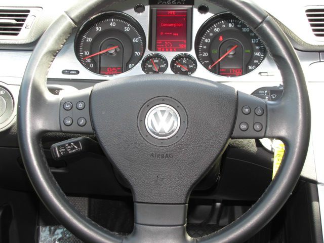 2008 Volkswagen Passat LT 4WD