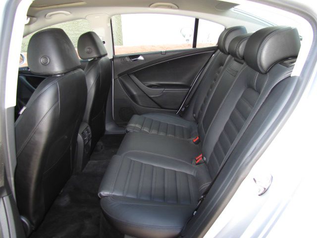 2008 Volkswagen Passat LT 4WD