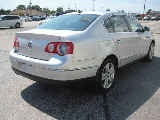 2009 Volkswagen Passat 4x4 LTZ