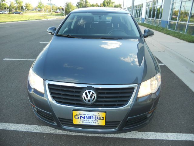 2009 Volkswagen Passat 4x4 LTZ