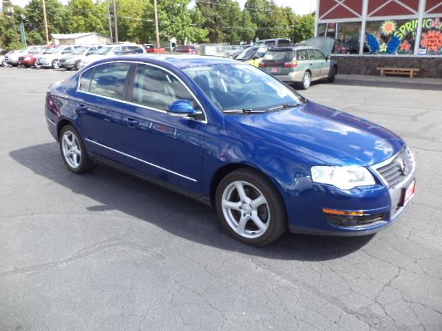 2009 Volkswagen Passat 4x4 LTZ