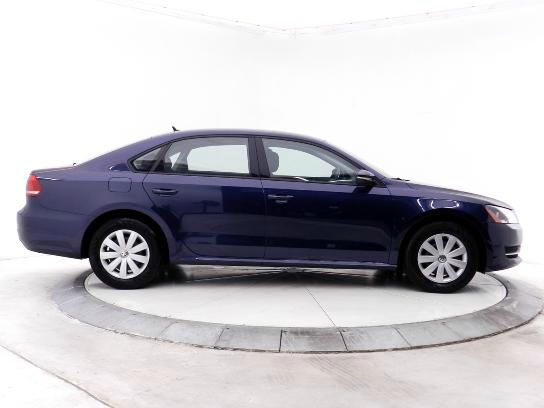 2012 Volkswagen Passat 4.2L Quattro LWB AUTO