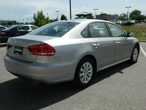 2012 Volkswagen Passat 4.2L Quattro LWB AUTO