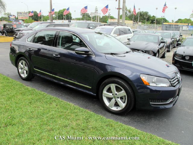 2012 Volkswagen Passat XLT Xcab5.4