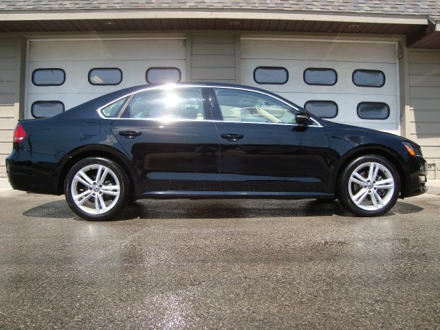 2012 Volkswagen Passat Slt1awd