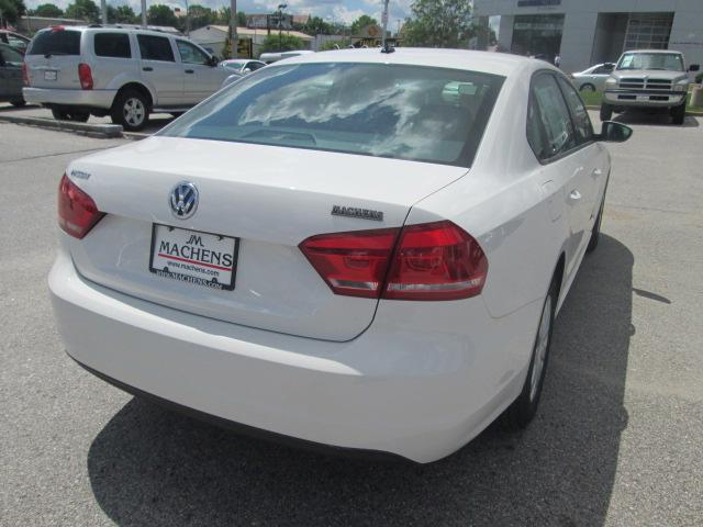 2012 Volkswagen Passat Pickupslt Quad Cab SWB 4WD 4x4 Truck