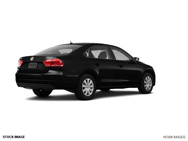 2012 Volkswagen Passat Unknown