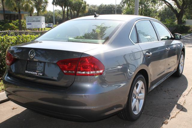 2013 Volkswagen Passat LX Convertible