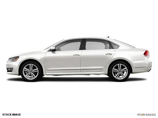 2013 Volkswagen Passat AWD EX