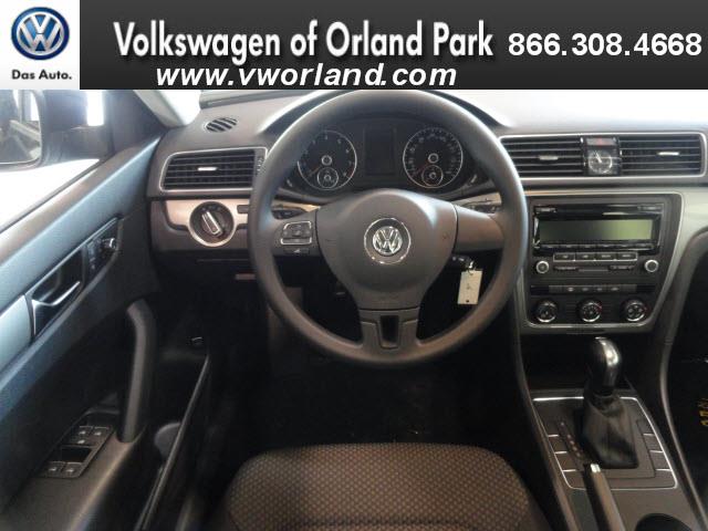 2013 Volkswagen Passat XR