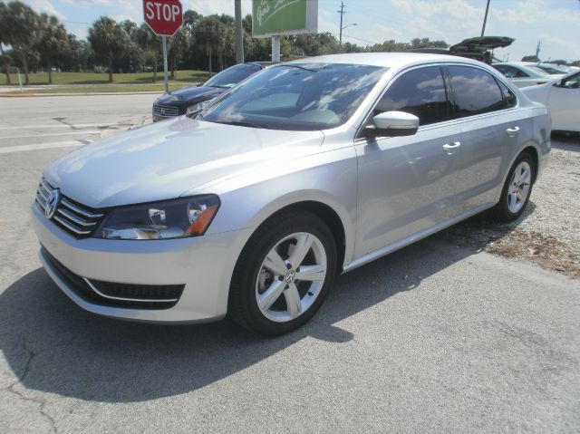 2013 Volkswagen Passat XLT Xcab5.4