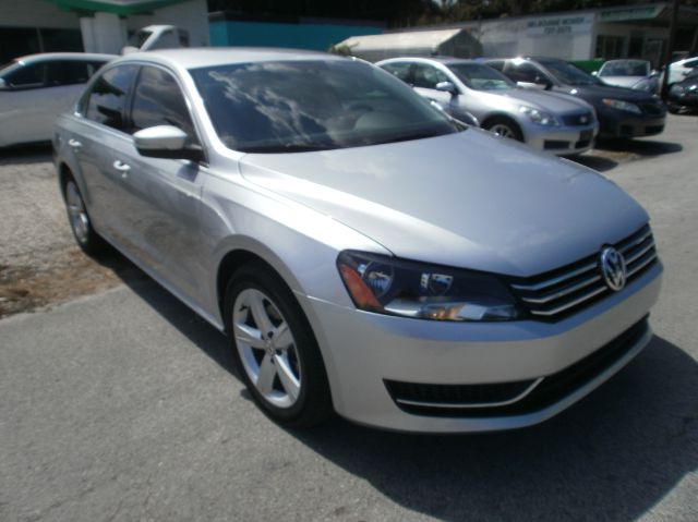 2013 Volkswagen Passat XLT Xcab5.4