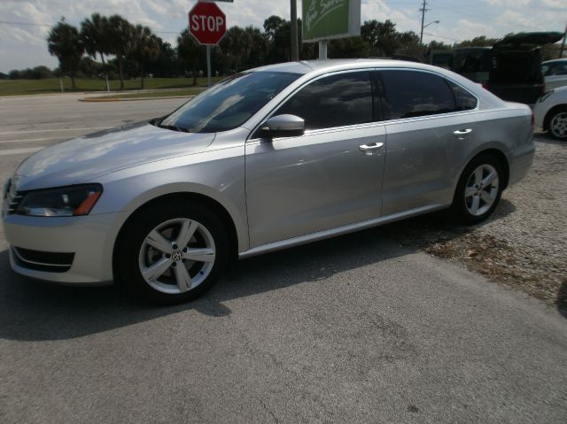 2013 Volkswagen Passat XLT Xcab5.4