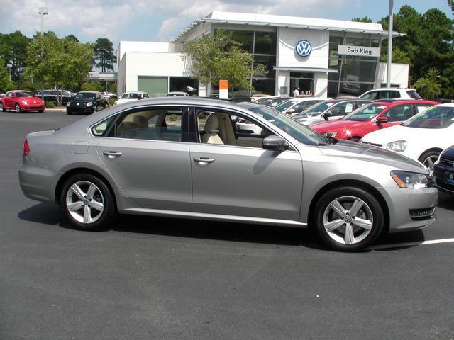 2013 Volkswagen Passat AWD EX