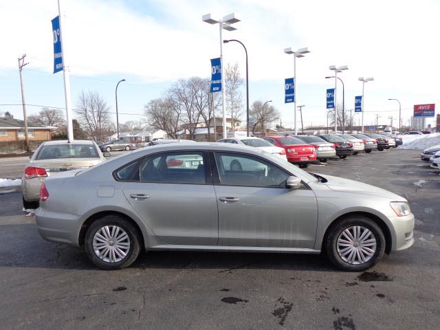 2014 Volkswagen Passat XR