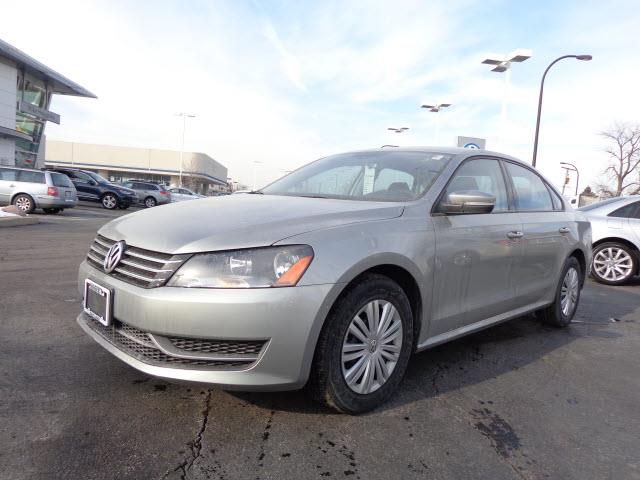 2014 Volkswagen Passat XR