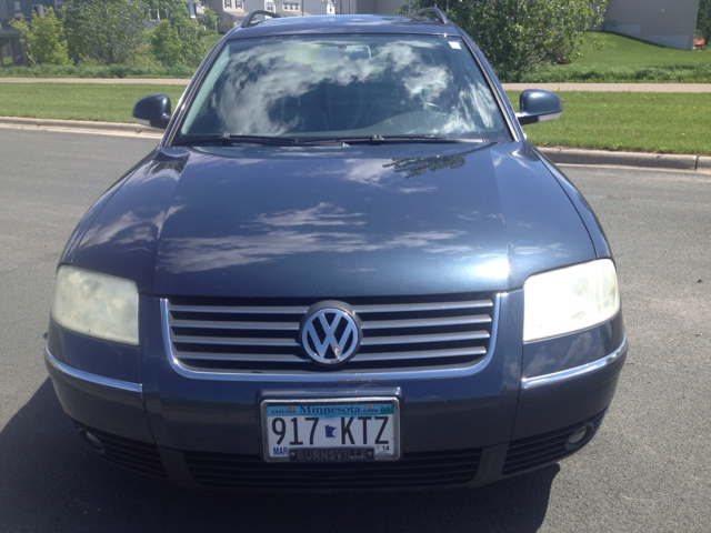 2005 Volkswagen Passat Wagon FWD 4dr Sport