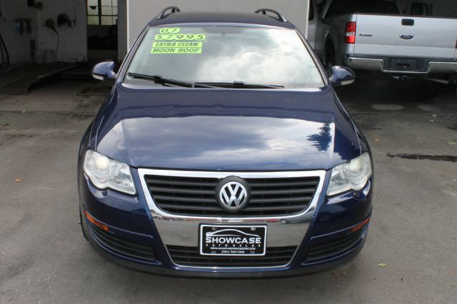 2007 Volkswagen Passat Wagon Base