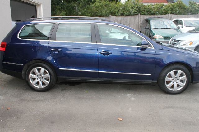 2007 Volkswagen Passat Wagon Base