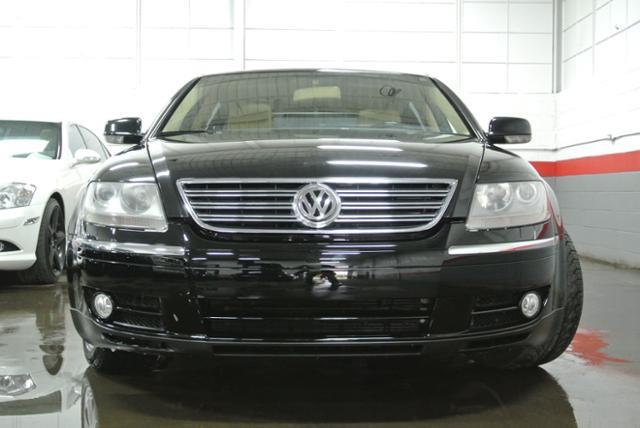 2004 Volkswagen Phaeton SE-R