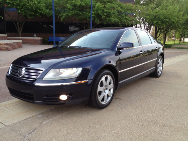 2004 Volkswagen Phaeton SE-R