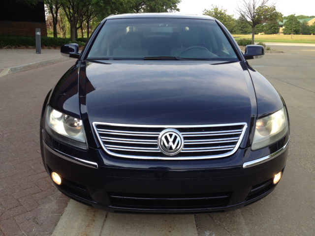 2004 Volkswagen Phaeton SE-R