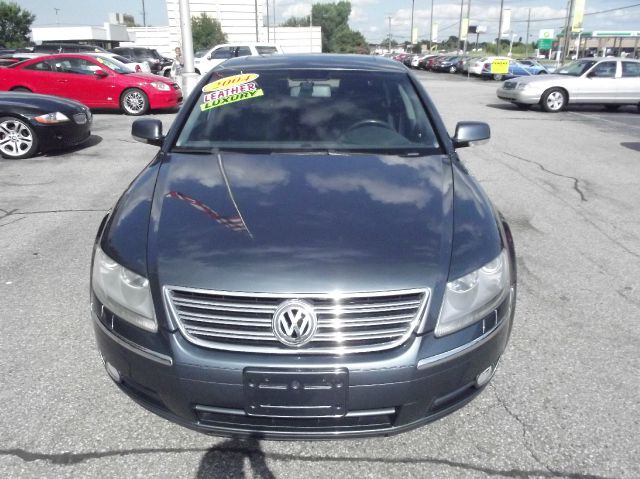 2004 Volkswagen Phaeton SE-R