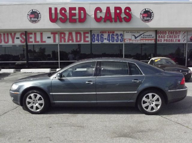 2004 Volkswagen Phaeton SE-R