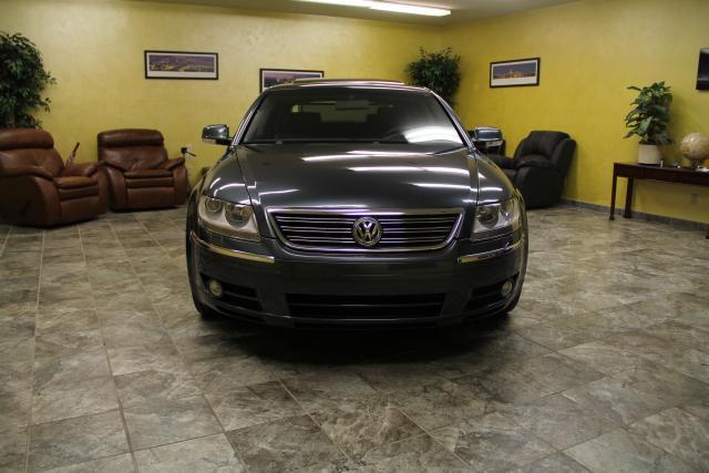 2004 Volkswagen Phaeton SE-R