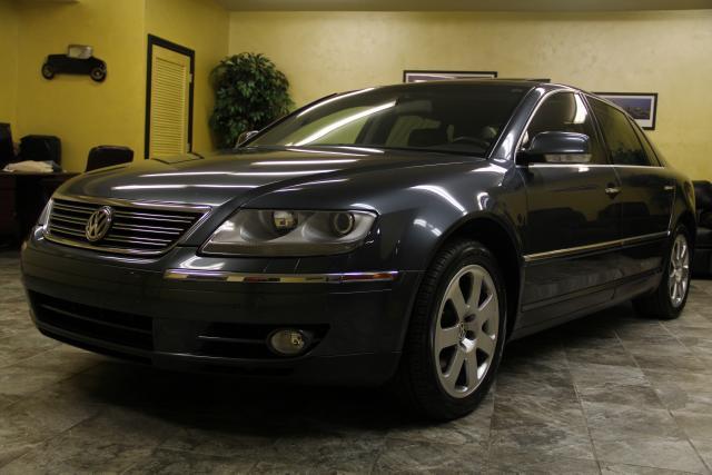 2004 Volkswagen Phaeton SE-R