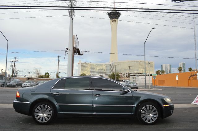 2005 Volkswagen Phaeton SE-R