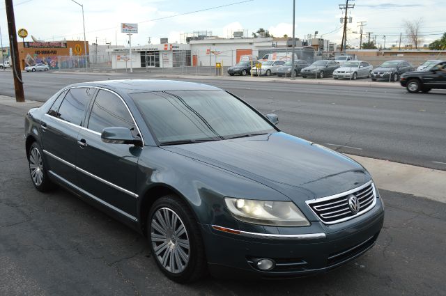 2005 Volkswagen Phaeton SE-R