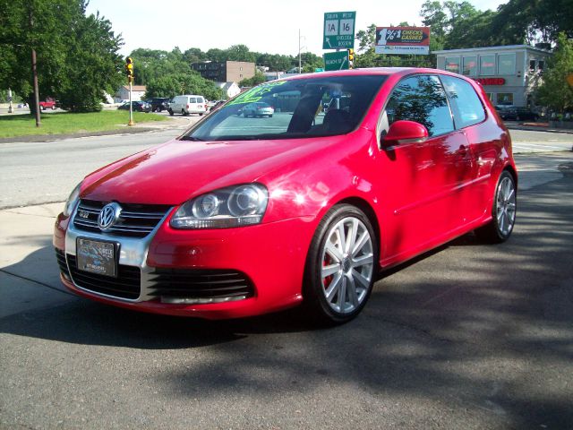 2008 Volkswagen R32 Base