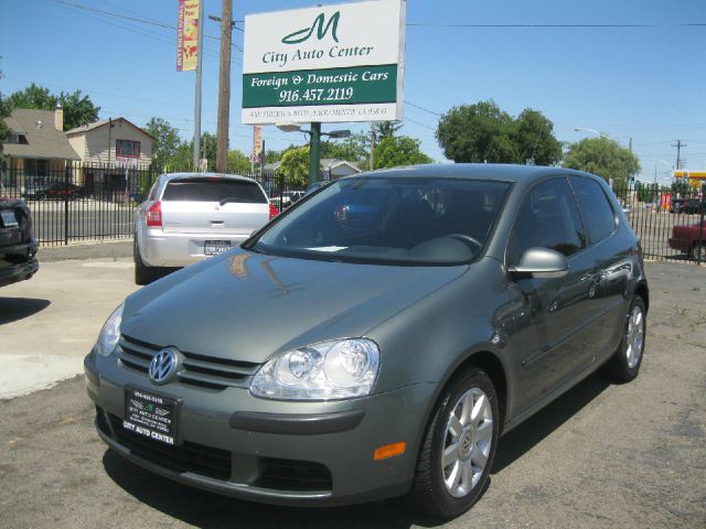 2008 Volkswagen Rabbit L - 82 V8